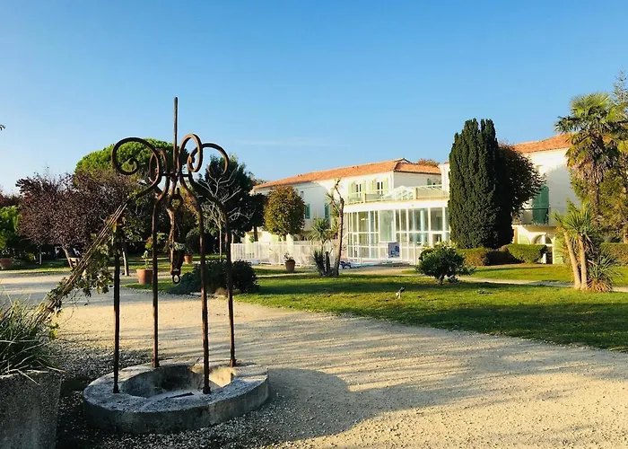 Grand Jardin Et Piscine Coeur St-martin